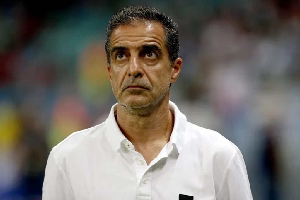 Após empate frustrante na Fonte, Paiva diz que mudanças do Vasco atrapalharam o Bahia em decisão pelo Brasileiro