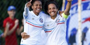 O Bahia está a um passo da final do Campeonato Baiano Feminino, após golear o Lusaca por 4 a 0, com três gols da zagueira Aila