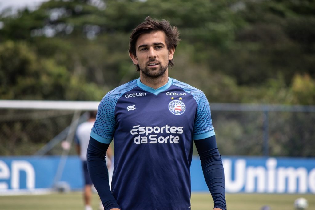 Com retorno de meia uruguaio, Ceni define os titulares do Bahia para decisão contra o Santos, na Fonte Nova