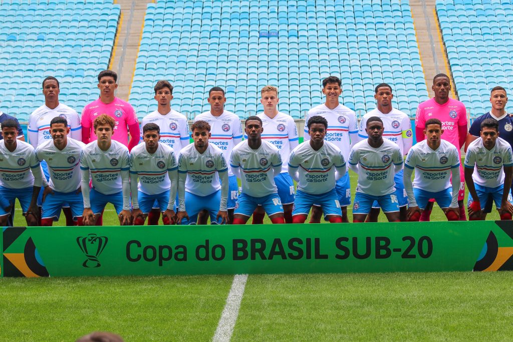 Na noite deste domingo, 08, o Bahia enfrenta o Grêmio para reverter a vantagem e conquistar vaga na final da Copa do Brasil sub-20, em Pituaçu