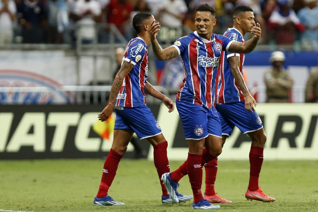 Com dois gols nos últimos três jogos, Rafael Ratão celebra triunfo do Bahia em casa sobre o Fortaleza