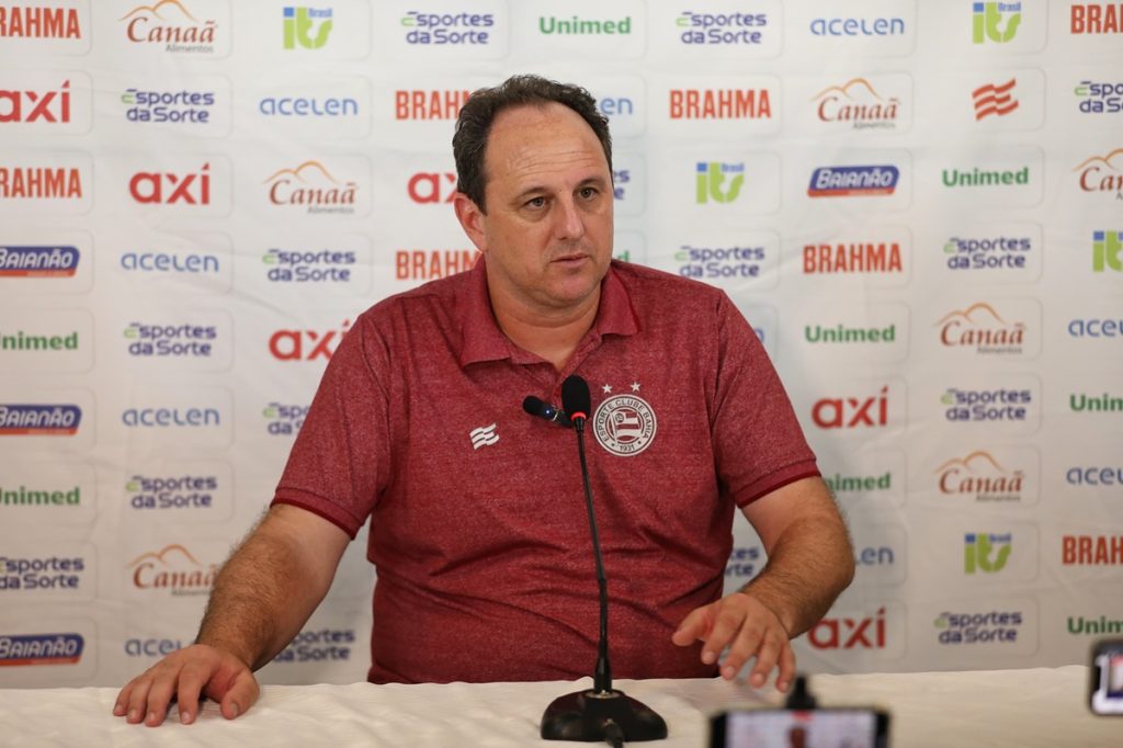 Após derrota para o Palmeiras, técnico Rogério Ceni explica modificações no time do Bahia e comenta sequência sem vencer como visitante
