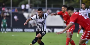 Meia paraguaio do Libertad interessa ao Bahia para temporada 2024; diz jornalista
