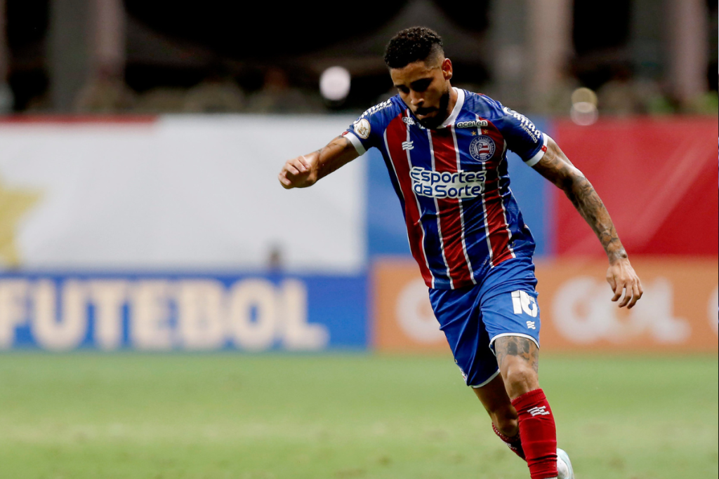Sem espaço no Esquadrão, Matheus Bahia deve jogar Série B por time nordestino